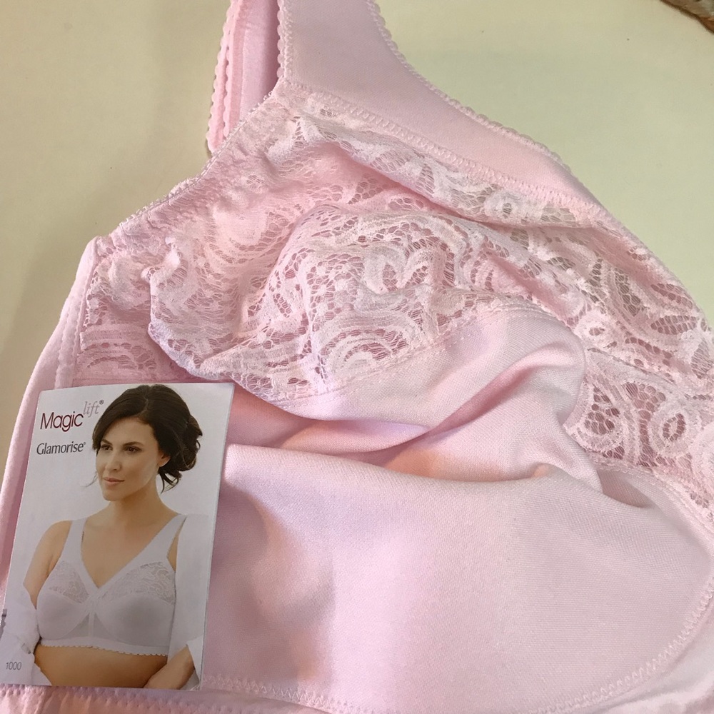 Plus size pink lace bra
